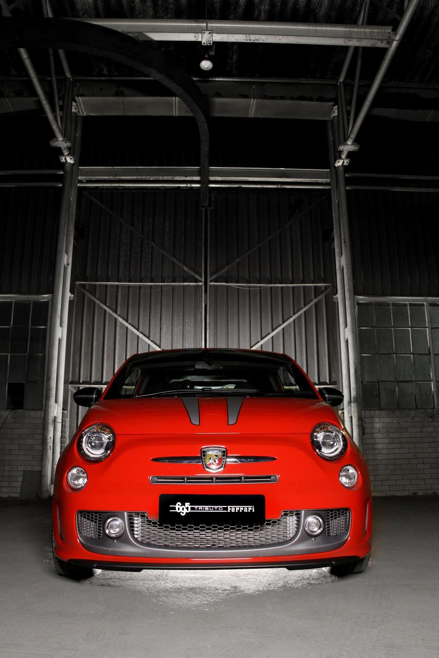  Abarth 695 Tributo Ferrari 2012 года  (ZA) (фото 13 из 24)
